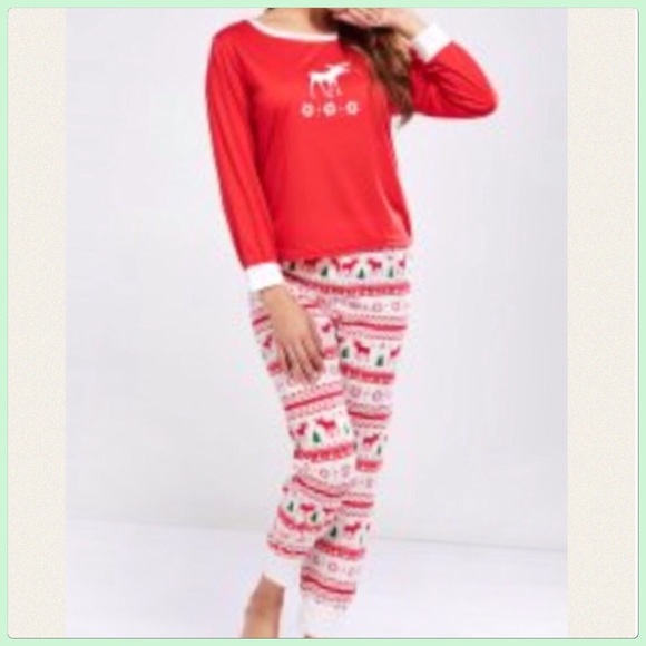 NWT Cozy Ladies Red Snowflake Moose Pajama Set Size Large - Picture 1 of 7